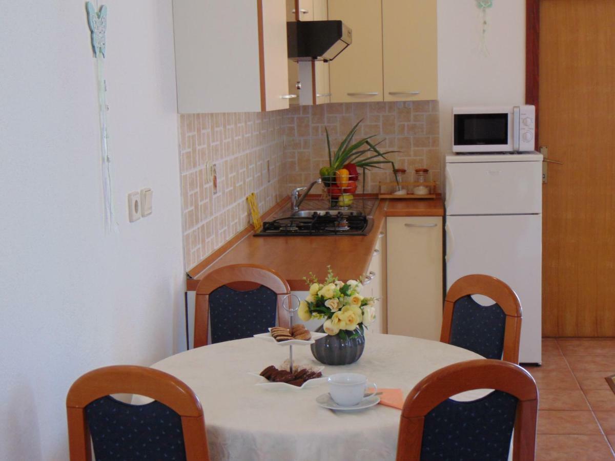 Apartment Mia Malinska Ngoại thất bức ảnh